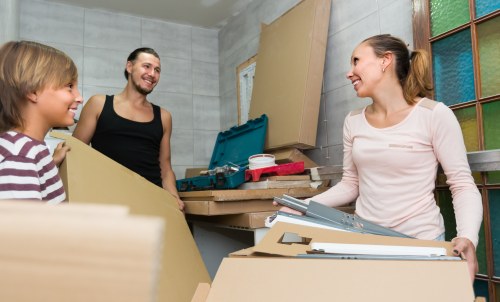 Moving van service for homes and flats in Acton