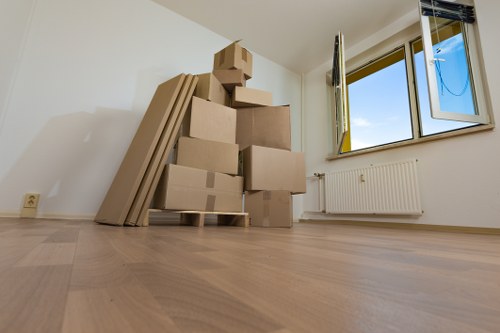Local packing and unpacking team helping with relocation in Acton